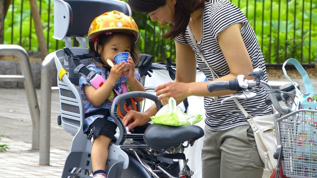 Biztonságos kerékpáros gyermekülés